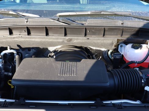 New 2026 GMC Sierra 1500 SLT image 18