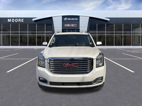 Used 2018 GMC Yukon SLT w/ Premium Edition RWD image 3