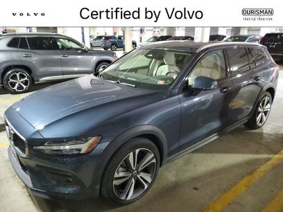 Certified 2023 Volvo V60 B5 Cross Country Plus w/ Climate Package