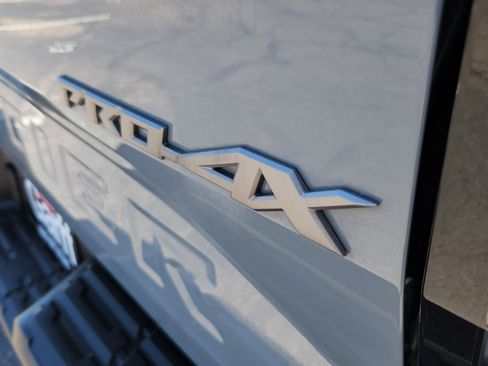 Used 2023 Nissan Frontier PRO-4X w/ Pro Convenience Package AWD/4WD image 15