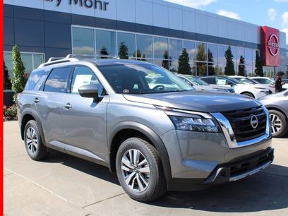New 2025 Nissan Pathfinder SL