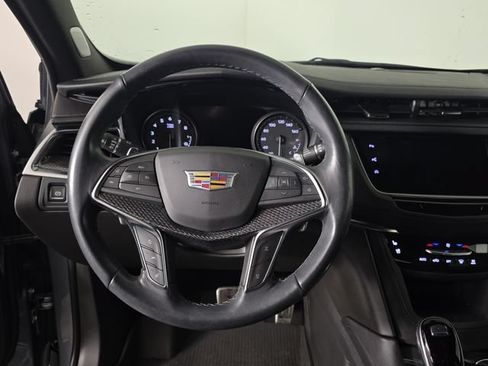 Certified 2022 Cadillac XT5 Sportv w/ Technology Package AWD/4WD image 10