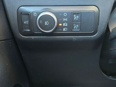 Used 2021 Ford Escape SEL image 17