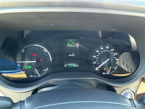 Used 2023 Toyota Sienna XLE image 26