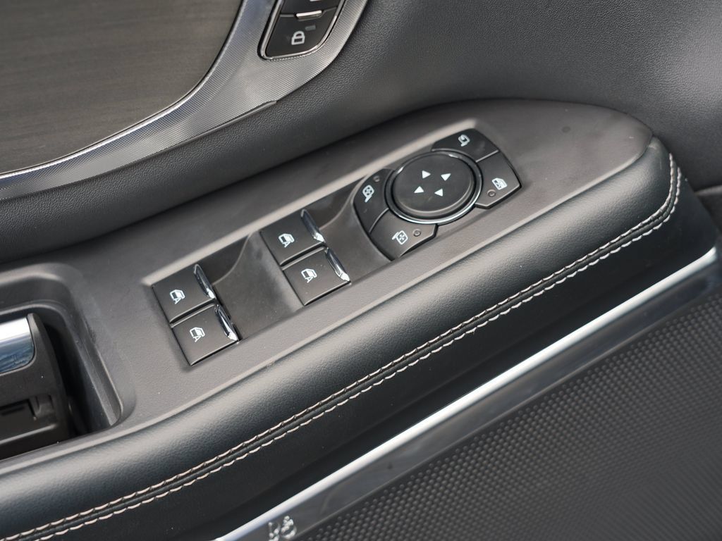 Used 2025 Ford Expedition Platinum AWD/4WD image 17