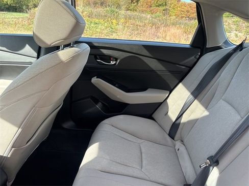 Used 2024 Honda Accord EX image 37