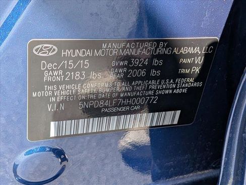 Used 2017 Hyundai Elantra SE image 24