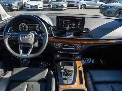 Used 2023 Audi Q5 e Premium Plus w/ Premium Plus Package image 13