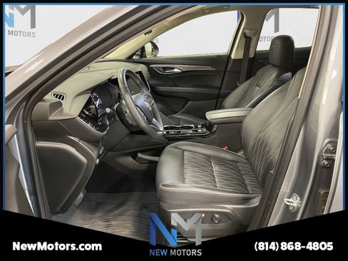 Used 2021 Buick Envision Avenir w/ Technology Package II AWD/4WD image 9
