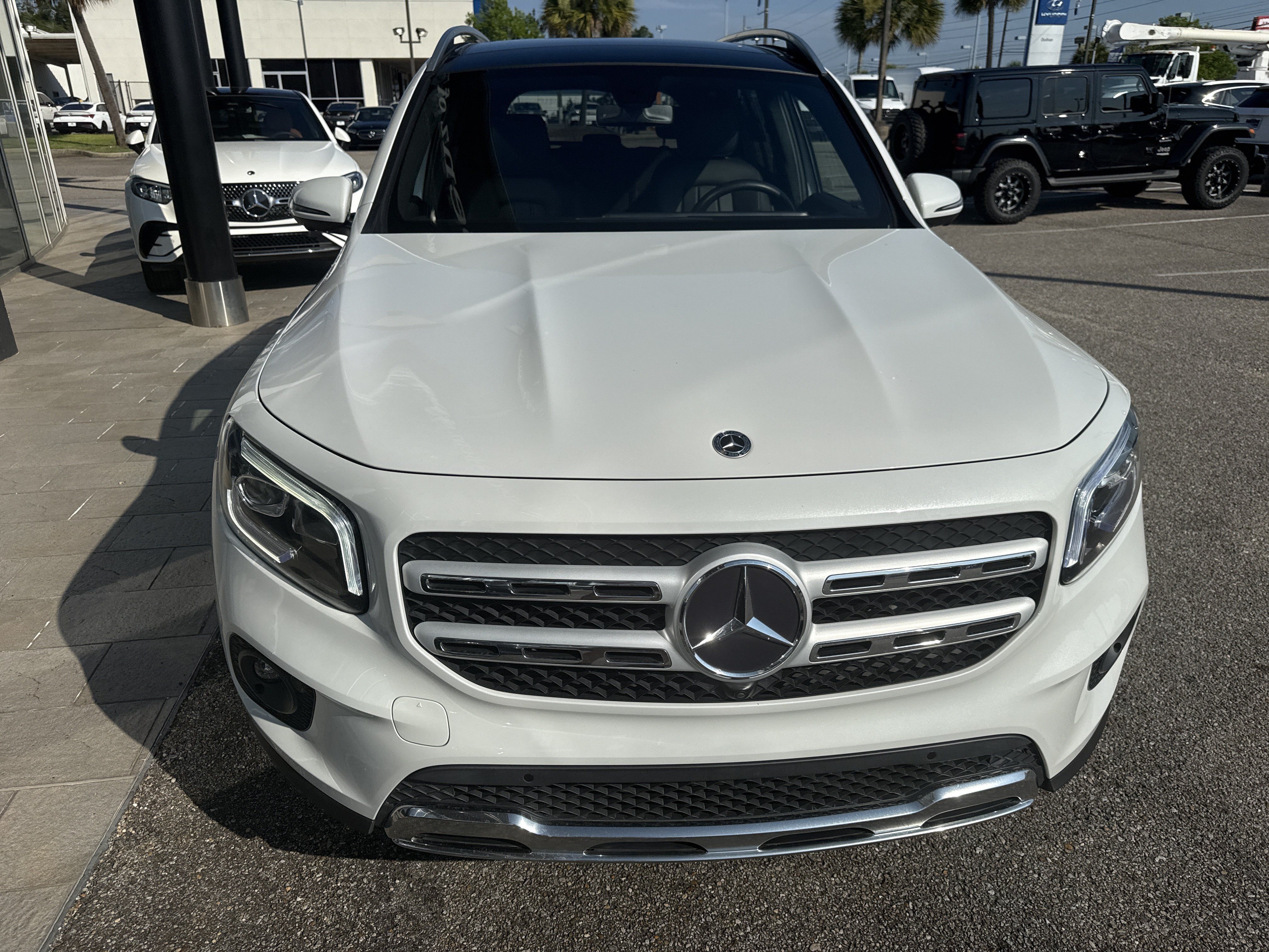Used 2023 Mercedes-Benz GLB 250 image 6