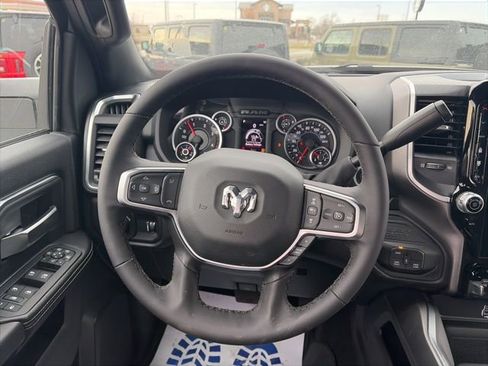 New 2026 RAM 2500 Big Horn AWD/4WD image 15