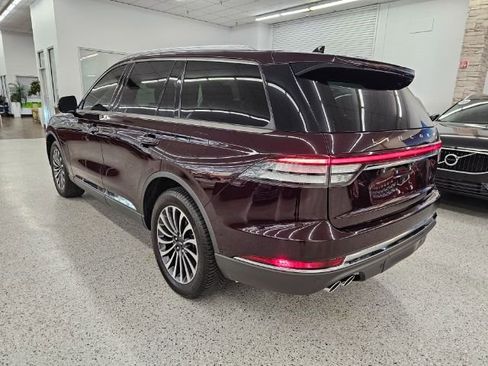 Used 2023 Lincoln Aviator AWD w/ Premium Package image 6