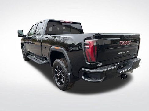 New 2026 GMC Sierra 2500 AT4 w/ Technology Package AWD/4WD image 6