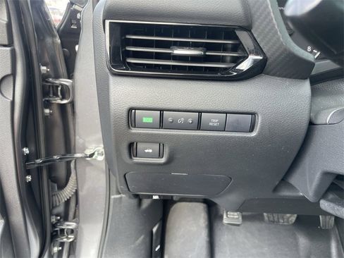 Used 2024 Nissan Sentra SV image 18