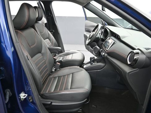 Used 2020 Nissan Kicks SR w/ SR Premium Package FWD image 19