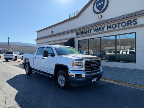Used 2015 GMC Sierra 2500 4x4 Crew Cab w/ Sierra Convenience Package image 1