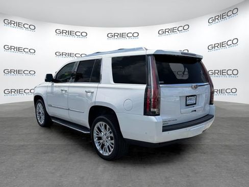 Used 2019 Cadillac Escalade Luxury RWD image 5