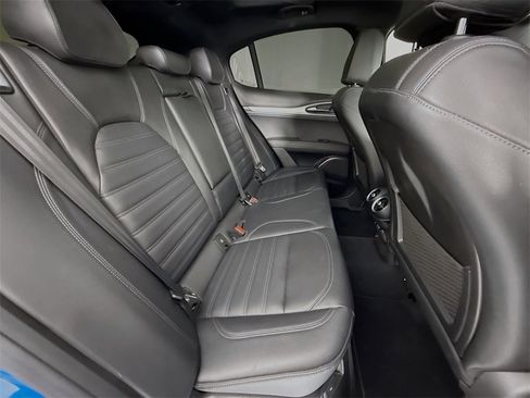 Used 2023 Alfa Romeo Stelvio Veloce image 30