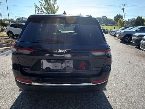 Used 2024 Jeep Grand Cherokee Limited 4xe AWD/4WD image 9