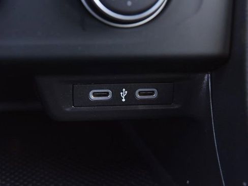 Used 2024 Volkswagen Jetta Sport image 16