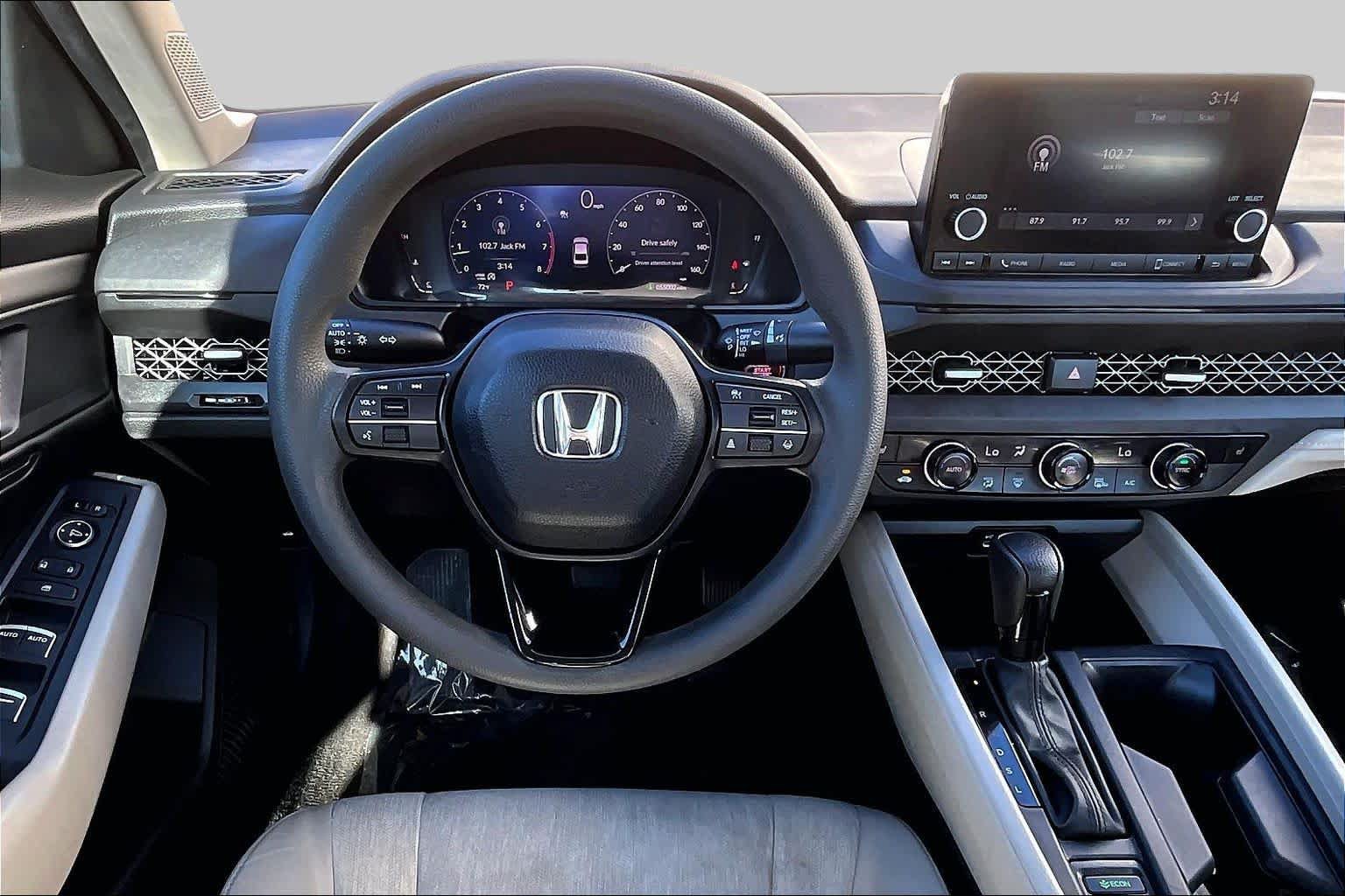 Used 2023 Honda Accord EX image 6