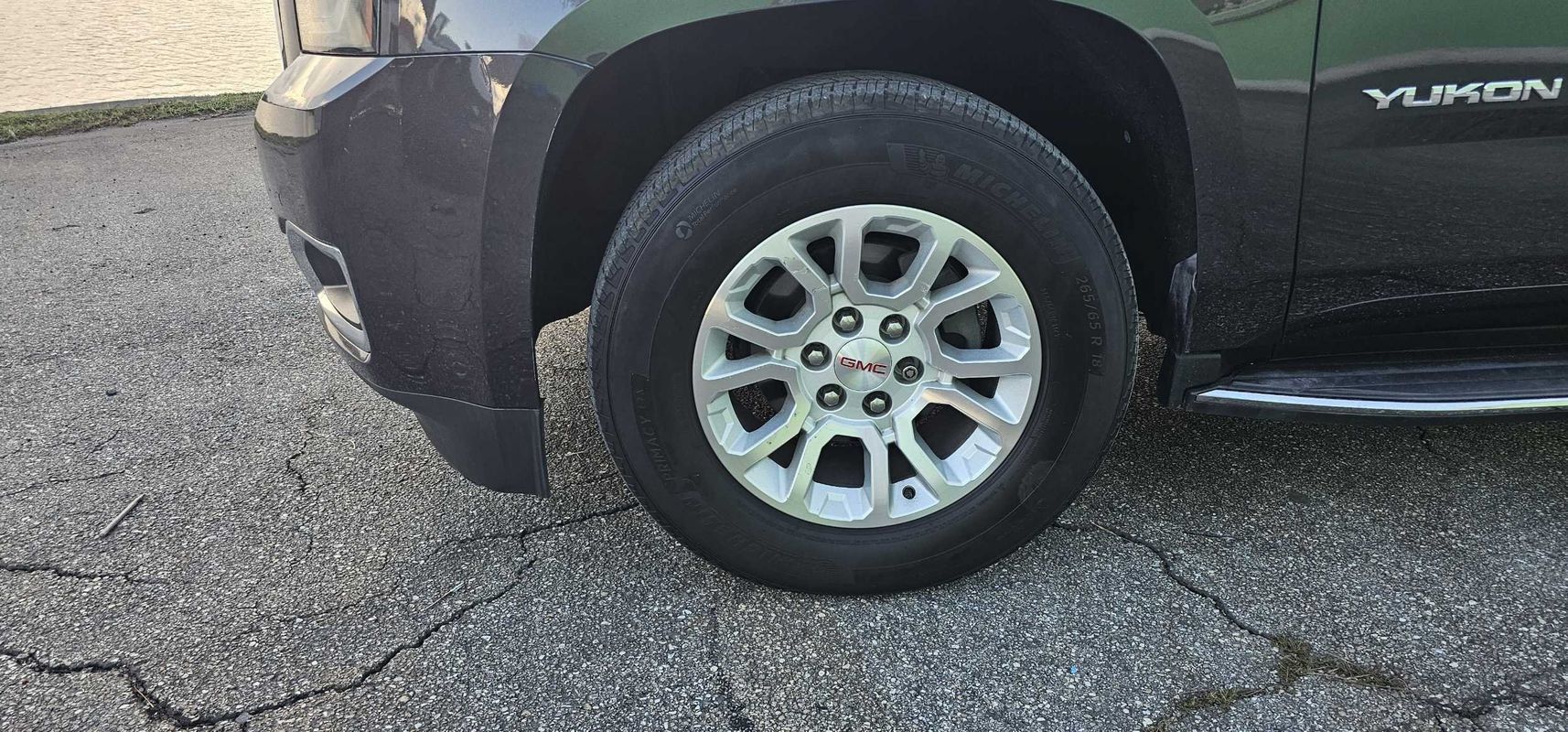 Used 2018 GMC Yukon SLE w/ Convenience Package RWD image 12