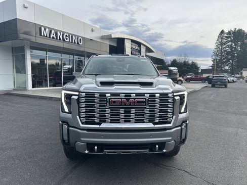 New 2026 GMC Sierra 2500 Denali w/ Denali Reserve Package image 14