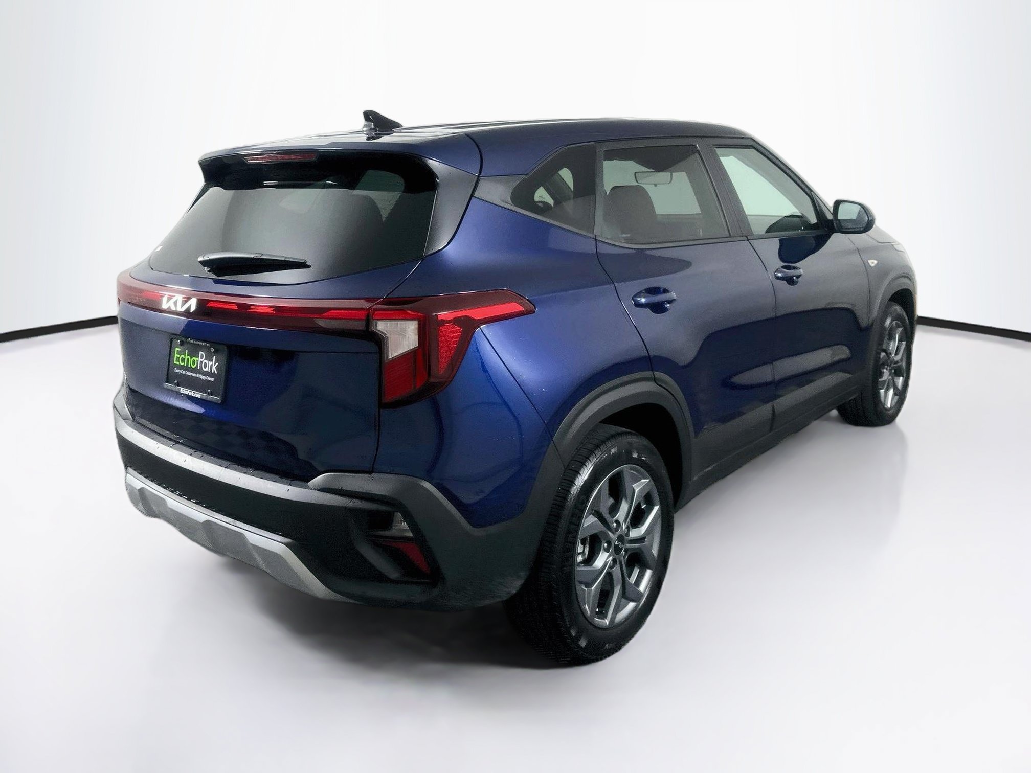 Used 2026 Kia Seltos LX FWD image 9