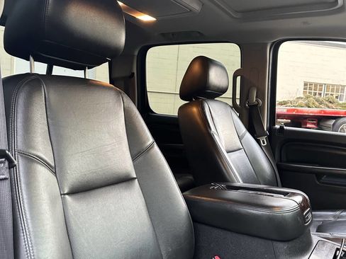 Used 2013 GMC Sierra 3500 Denali image 15