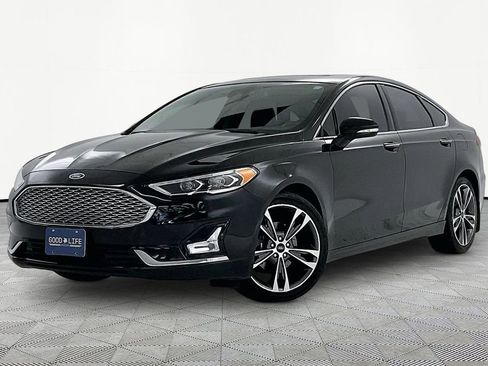 Used 2020 Ford Fusion Titanium AWD/4WD image 3