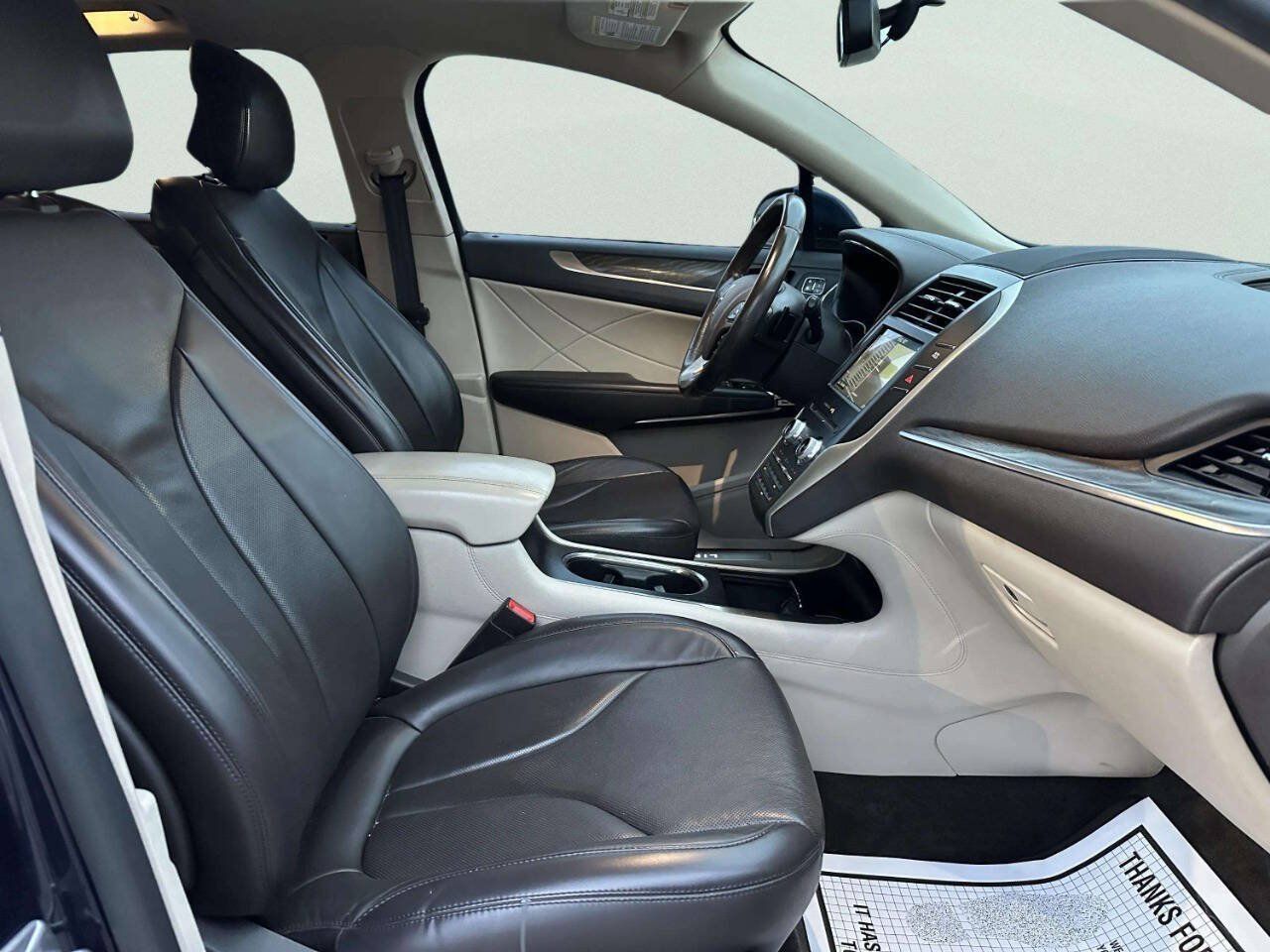 Used 2017 Lincoln MKC Reserve AWD/4WD image 28
