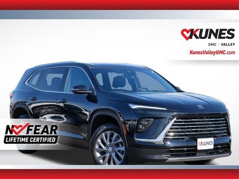 Used 2025 Buick Enclave Preferred AWD/4WD image 1