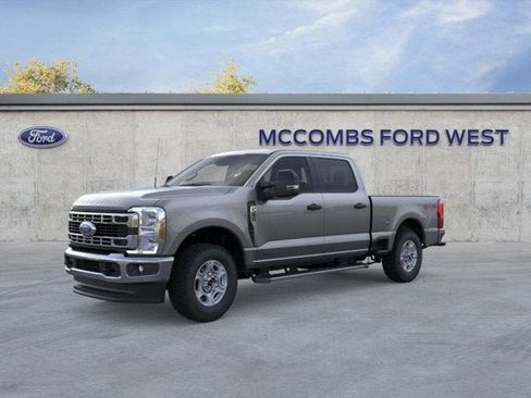 New 2026 Ford F250 XLT w/ FX4 Off-Road Package image 4