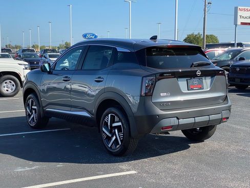 New 2026 Nissan Kicks SV image 6