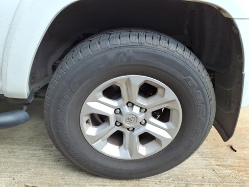 Certified 2022 Toyota 4Runner SR5 image 10