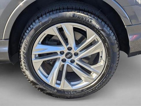 Used 2021 Audi Q7 2.0T Premium w/ Convenience Package image 23