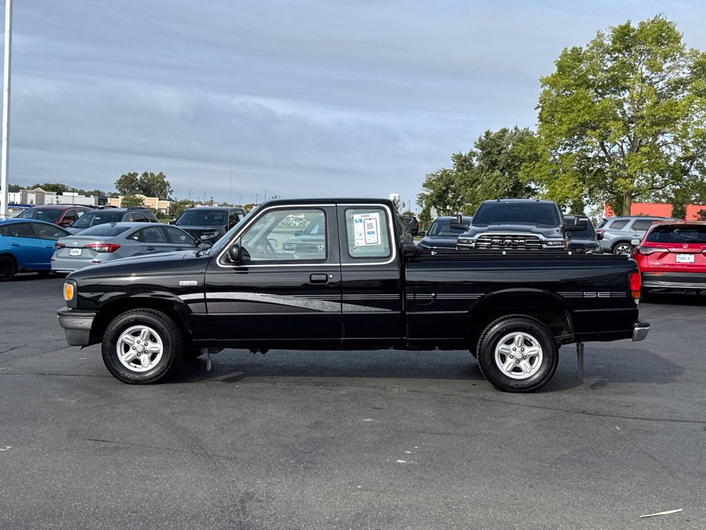 Used 1997 MAZDA B-Series Pickup SE RWD image 4