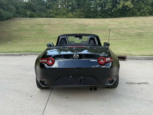 Used 2024 MAZDA MX-5 Miata Grand Touring RWD image 12