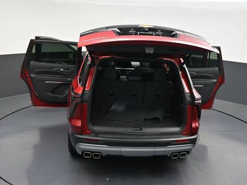 Used 2024 Chevrolet Traverse LT FWD image 37