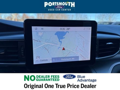 Certified 2022 Ford Explorer XLT w/ Equipment Group 202A image 10