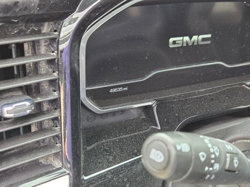 Used 2023 GMC Sierra 1500 Elevation AWD/4WD image 10