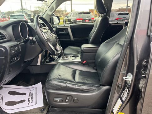 Used 2013 Toyota 4Runner Limited image 10
