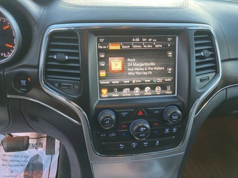 Used 2015 Jeep Grand Cherokee Overland w/ Advanced Technology Group image 17