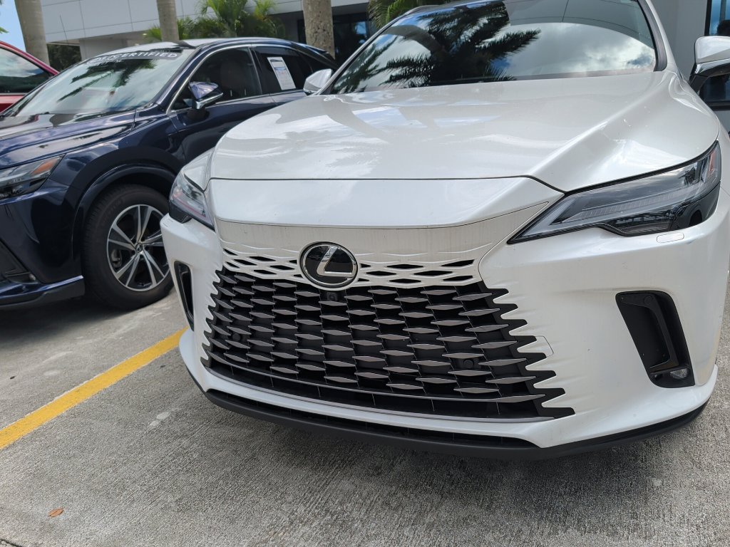 Used 2026 Lexus RX 450h AWD w/ Convenience Package image 7