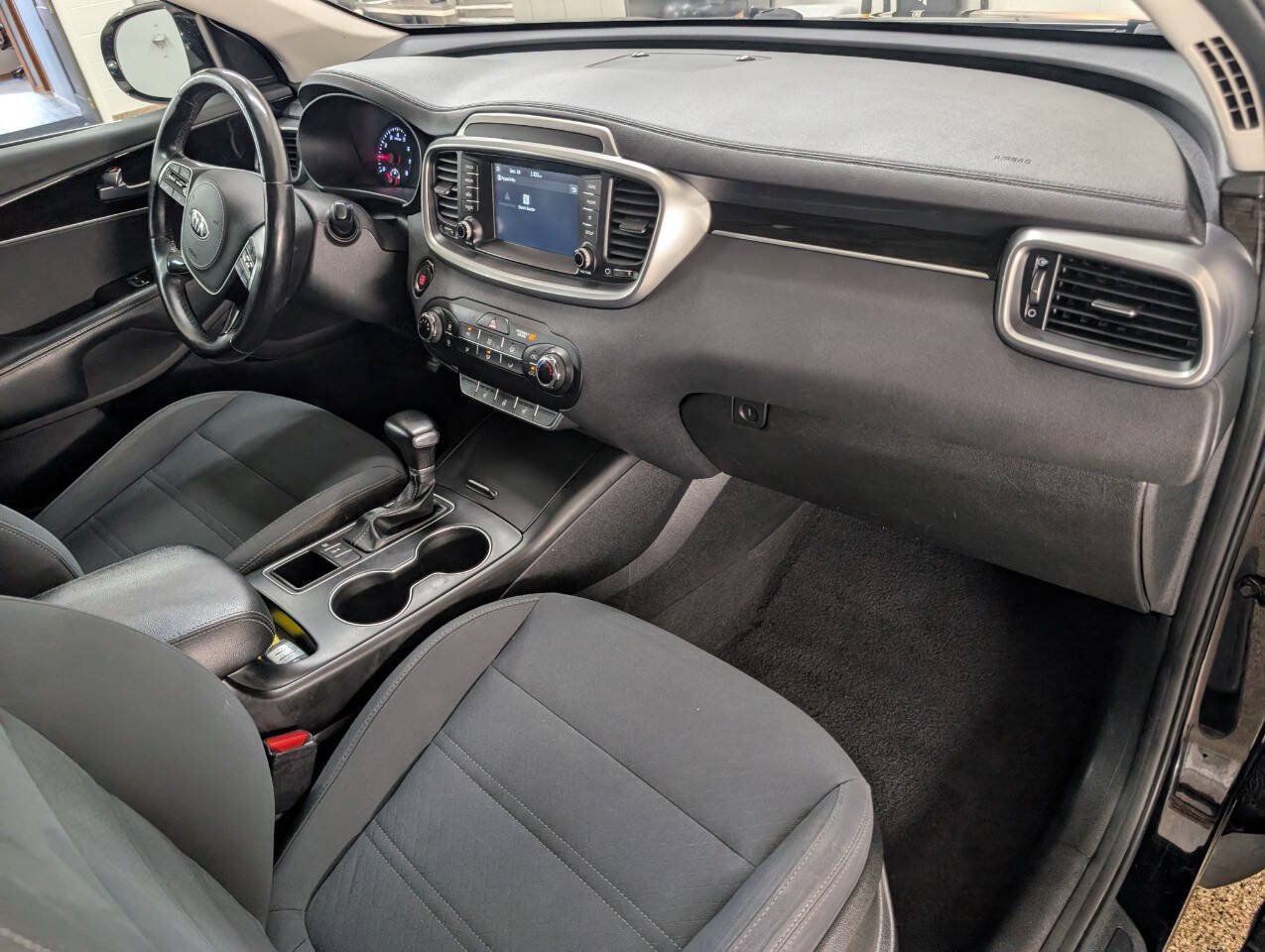 Used 2019 Kia Sorento AWD image 20
