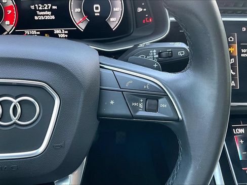 Used 2021 Audi Q8 Prestige w/ Prestige Package AWD/4WD image 26