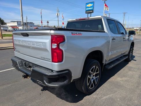 Used 2019 Chevrolet Silverado 1500 Custom Trail Boss w/ Custom Convenience Package image 5
