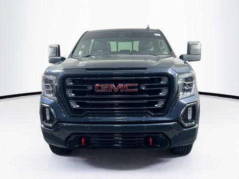 Used 2022 GMC Sierra 1500 AT4 w/ AT4 Premium Package image 2