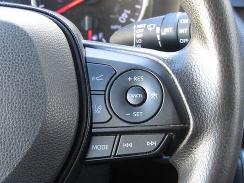 Used 2019 Toyota RAV4 XLE w/ Carpet Mat Package AWD/4WD image 22