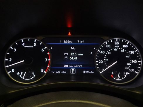 Used 2020 Nissan Sentra SR FWD image 23